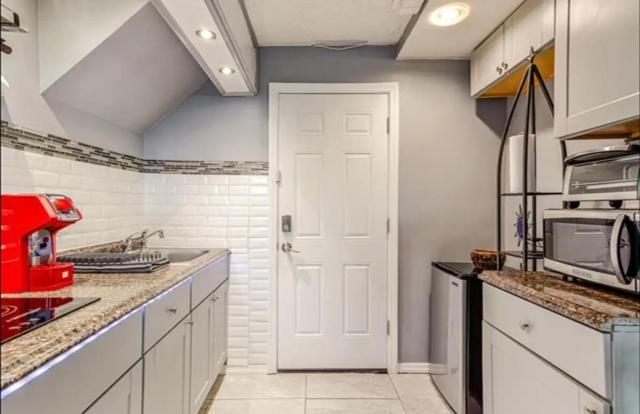 Brooklyn Spacious Space With Private Entrance, Bathroom, & Backyard - Full-Kitchen New York Exterior foto